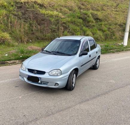CHEVROLET CLASSIC 1.0 MPFI LIFE 8V FLEX 4P MANUAL CHEVROLET CLASSIC 1.0 MPFI LIFE 8V FLEX 4P MANUAL